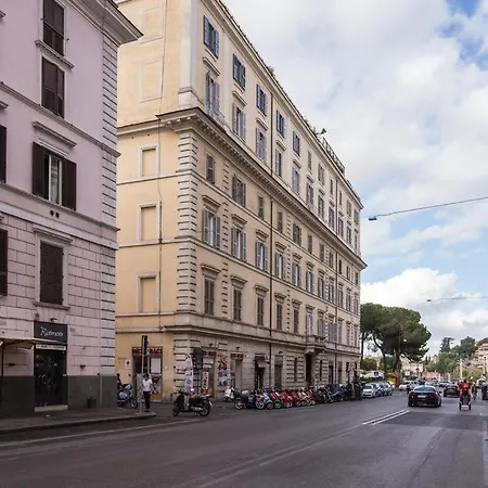 Sweet Colosseo Апартаменты *